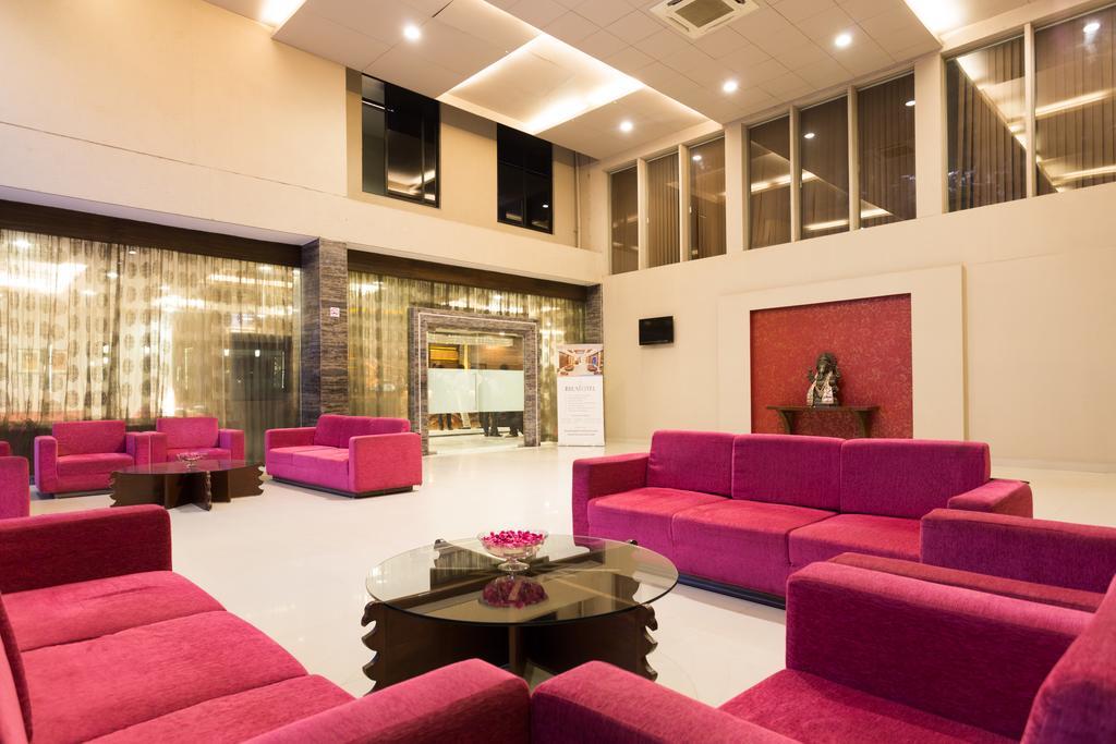 فندق أحمد أبادفي  تريتوتيل المظهر الخارجي الصورة